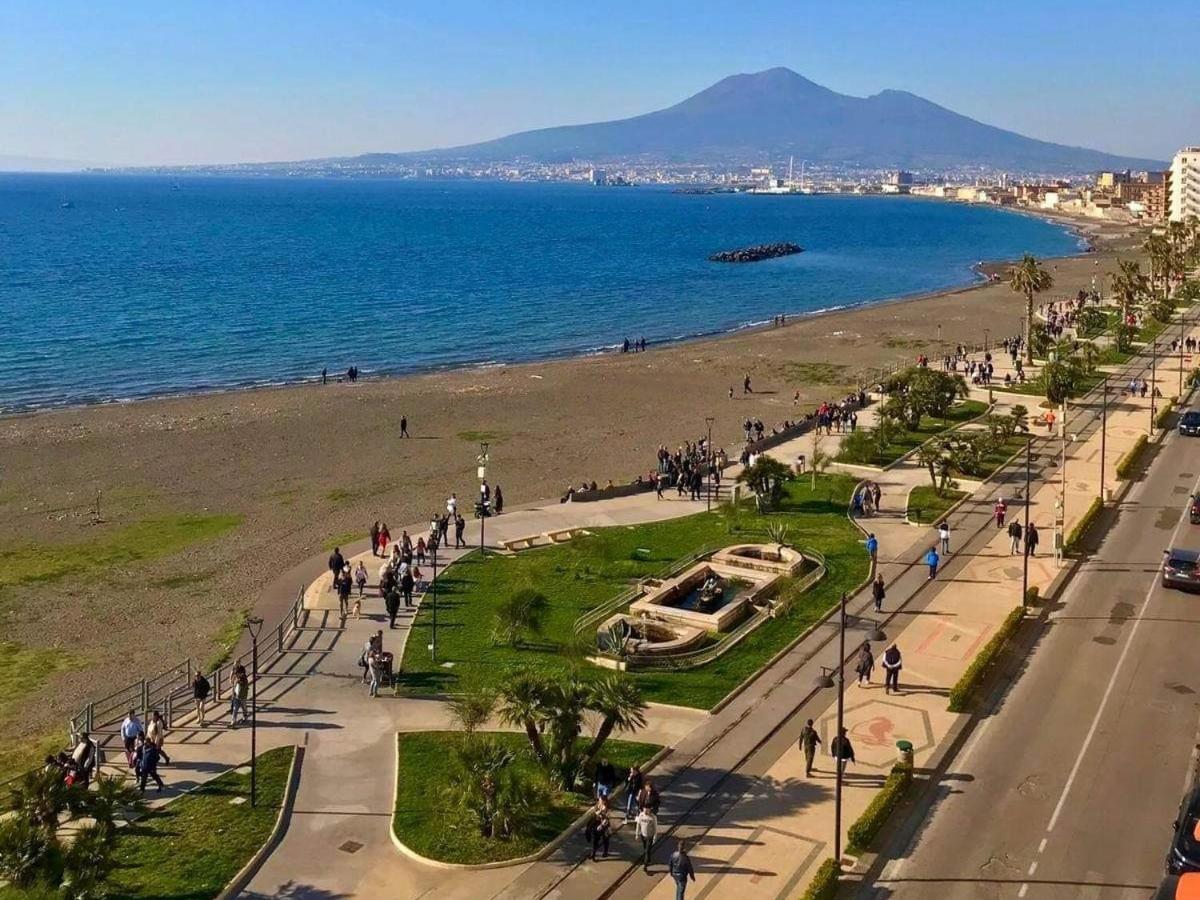 Denza Apartments Castellammare di Stabia Exterior foto