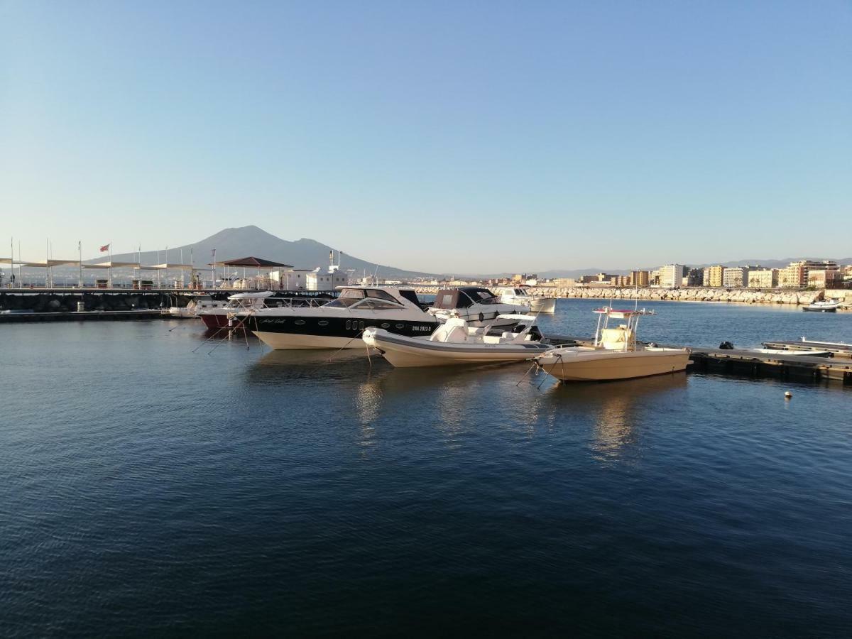 Denza Apartments Castellammare di Stabia Exterior foto